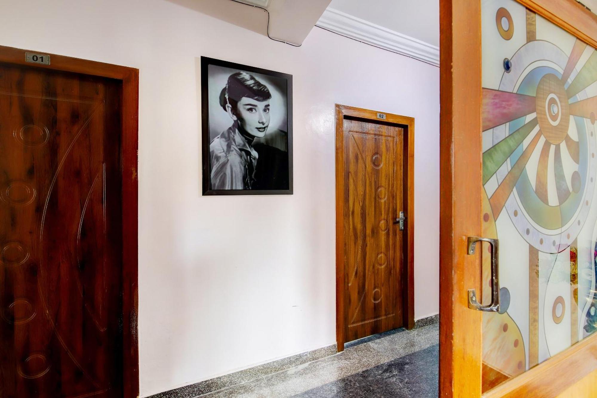Hotel O Hotel Utsav Palace Бангалор Экстерьер фото